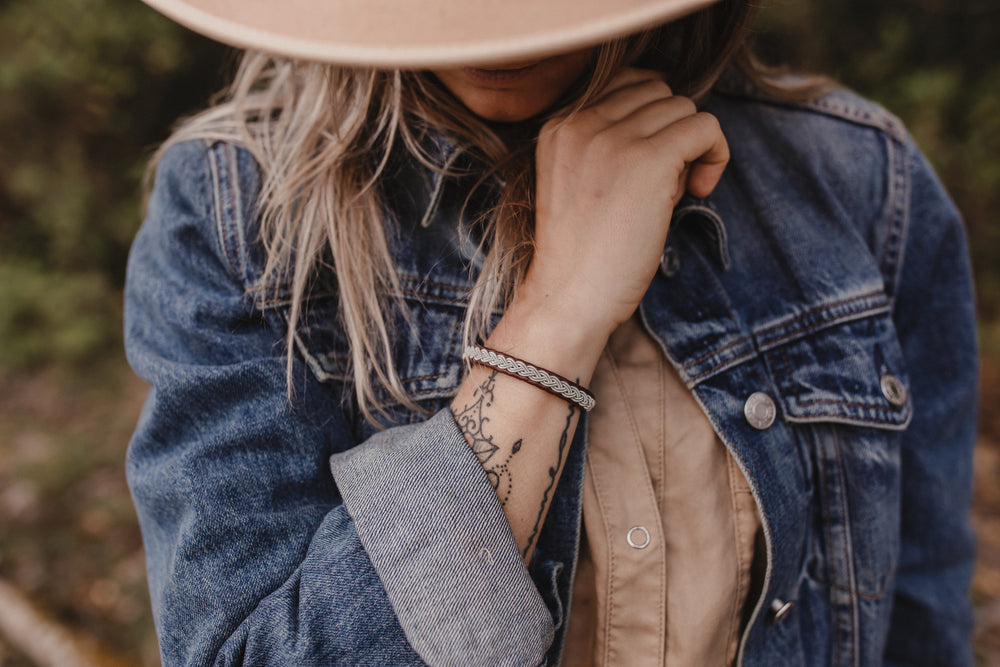 women wearing Sami, brown reindeer leather, Sami Bracelet, Tennarmband, Simply Sami Jewelry