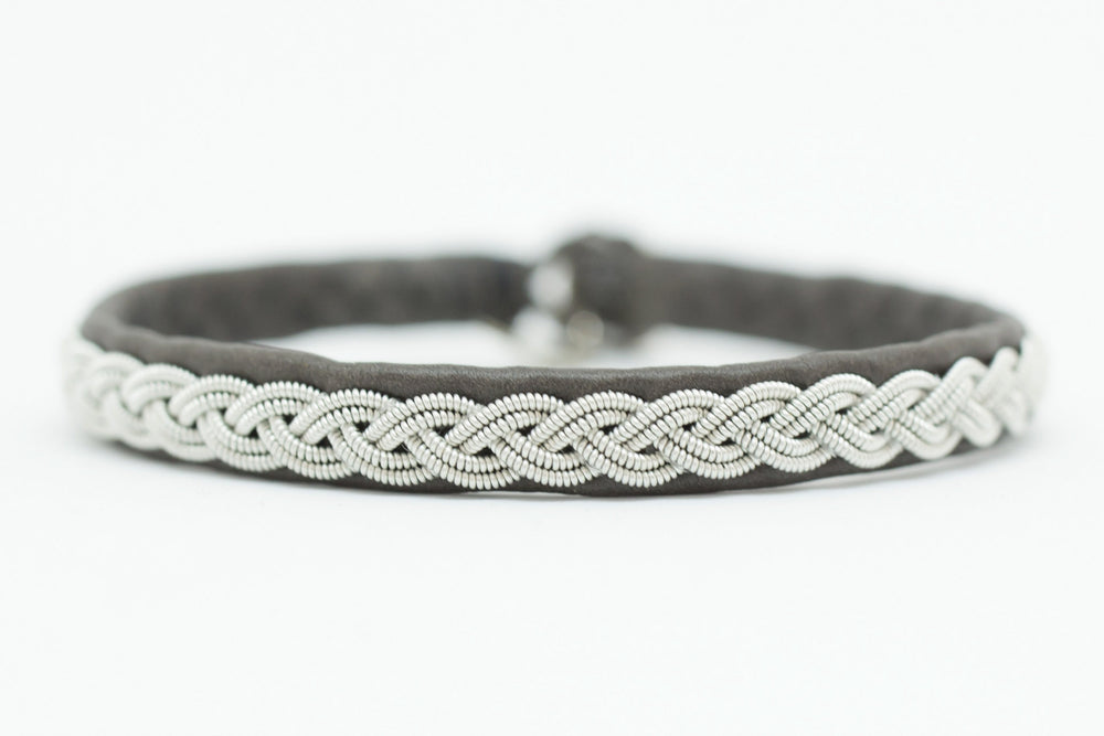Sami, khaki reindeer leather, Sami Bracelet, Tennarmband, Simply Sami Jewelry